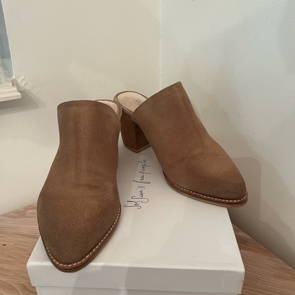 Free People Malvin Boot distressed tan suede size 38 worn once - Picture 2 of 7